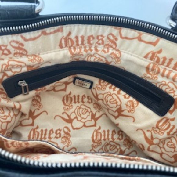 Vintage Guess Bag with lock - Picture 9 of 9